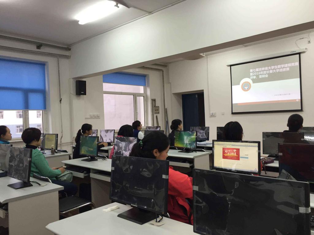 2016年5月3日,省级推荐作品评审现场(摄影:齐丹丹)